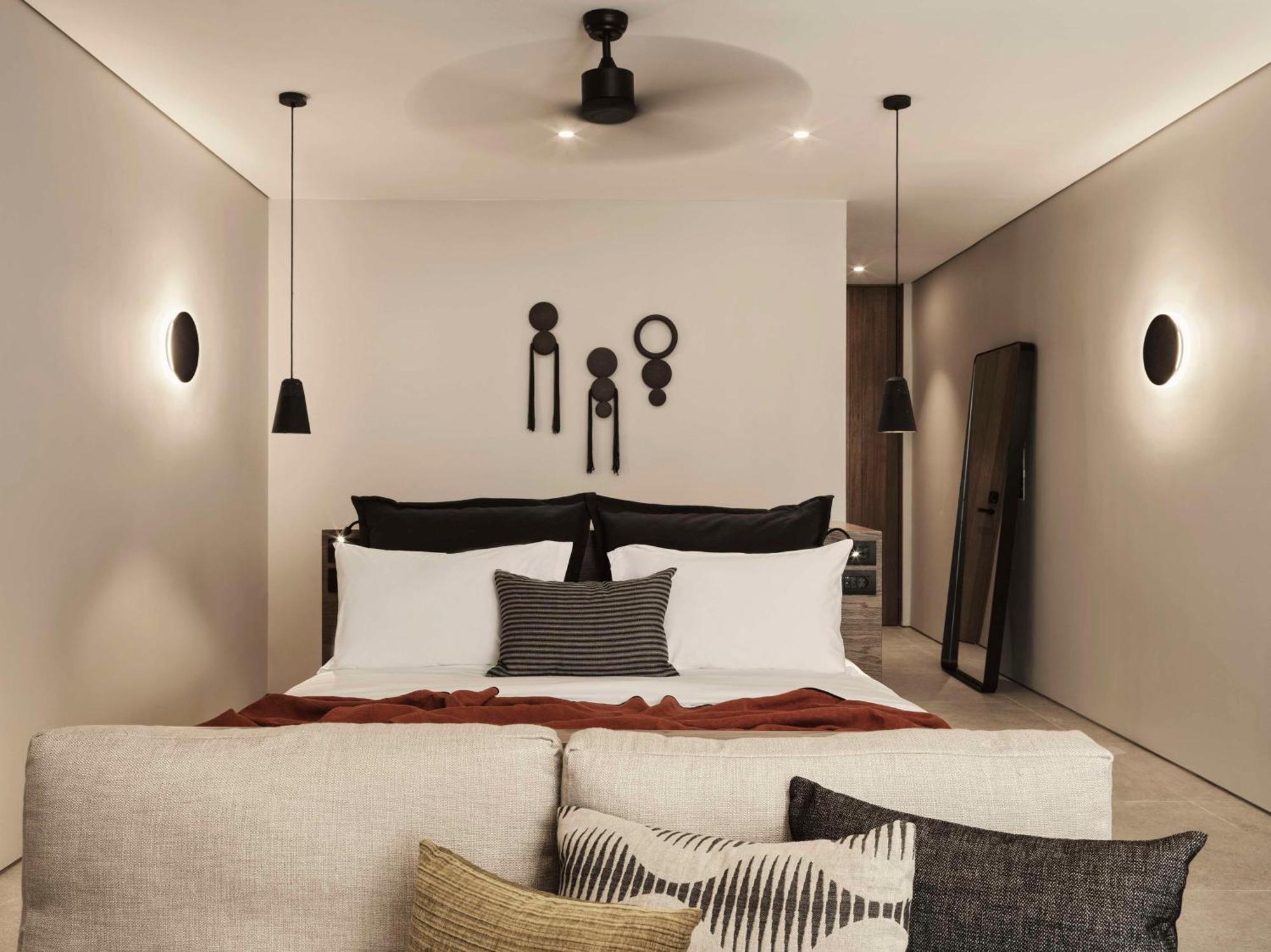 Magma Resort Santorini, In The Unbound Collection By Hyatt Vourvoulos Bagian luar foto