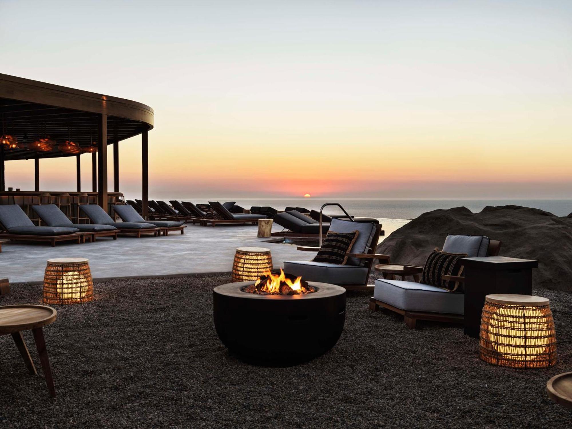 Magma Resort Santorini, In The Unbound Collection By Hyatt Vourvoulos Bagian luar foto