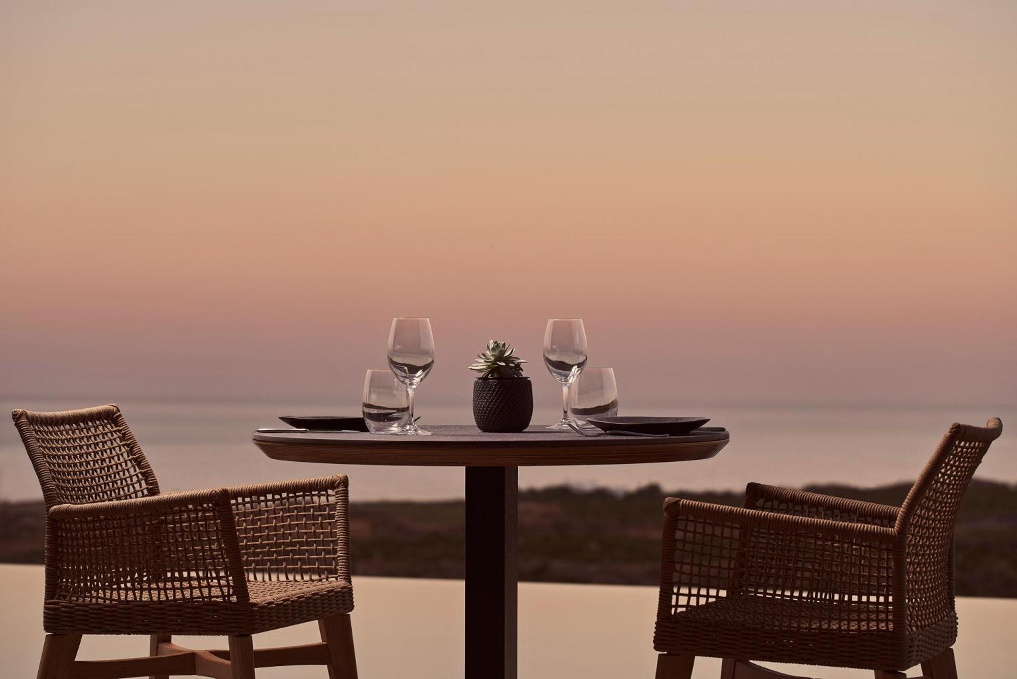 Magma Resort Santorini, In The Unbound Collection By Hyatt Vourvoulos Bagian luar foto