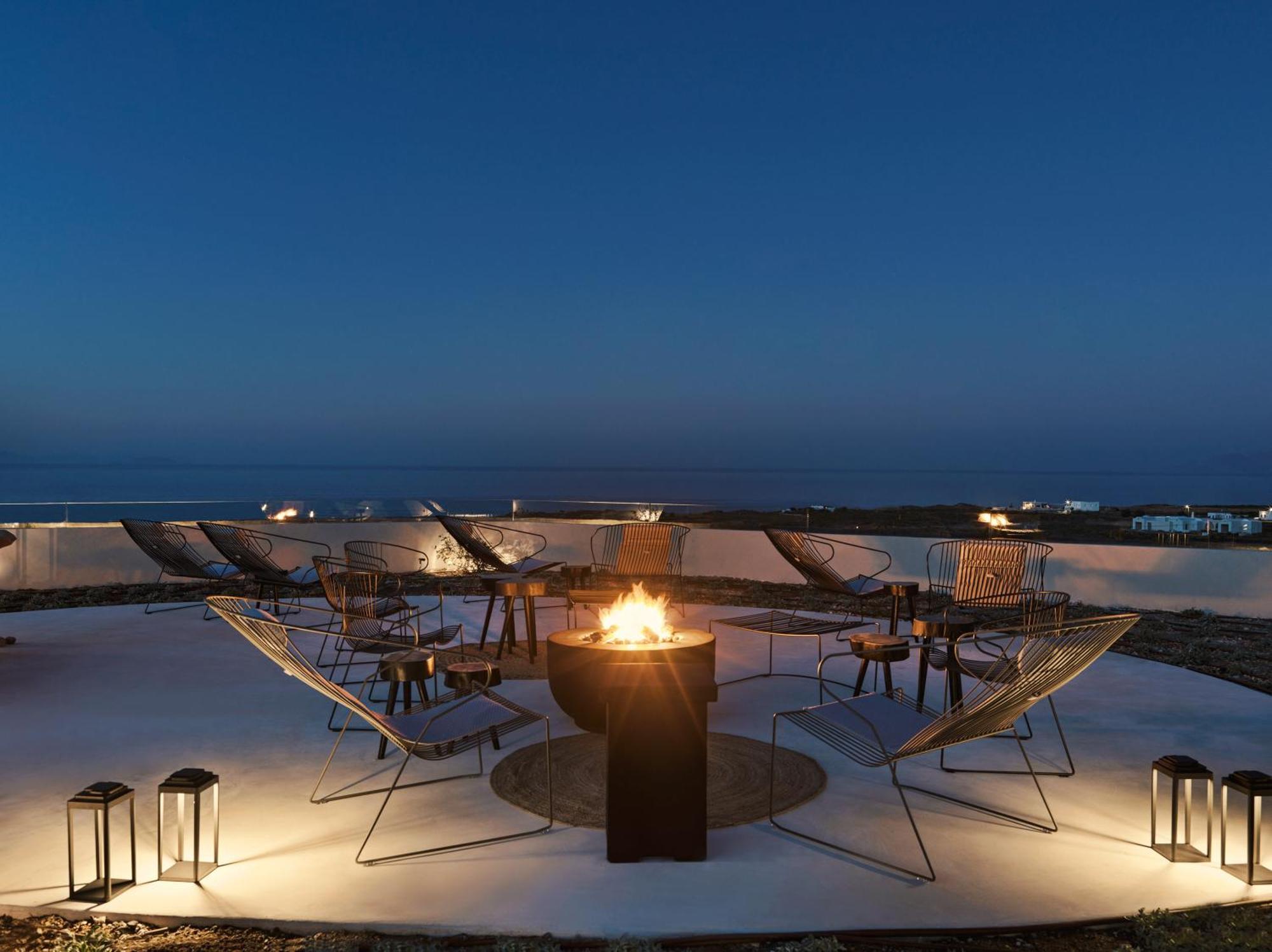 Magma Resort Santorini, In The Unbound Collection By Hyatt Vourvoulos Bagian luar foto